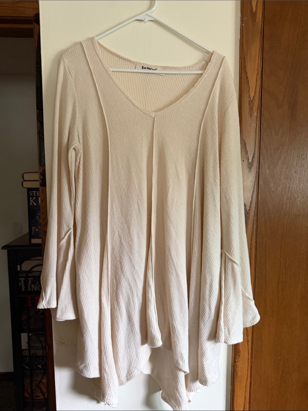 Three Bird Nest Cream Ribbed V-Neck Tunic